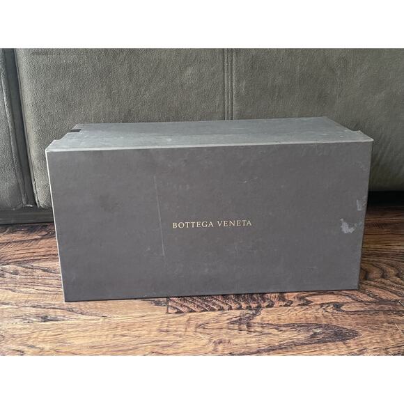 $1,195 NIB Bottega Black Veneta Weave Cassette Leather Sandals Size 40(7) main image 7